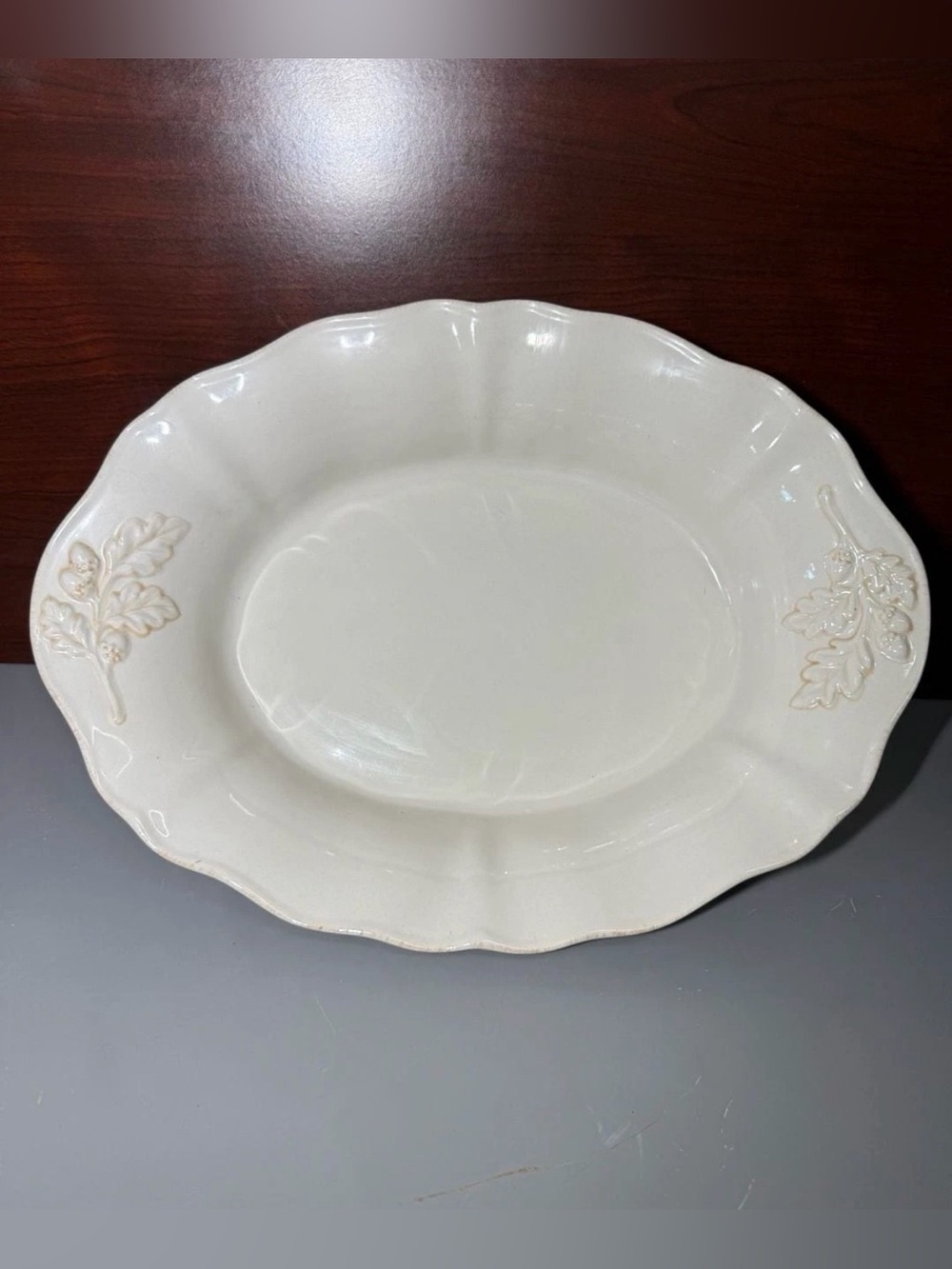 Victoria White Ceramic Oval Serving Dish Scalloped Leaf Design - Picture 3 of 10